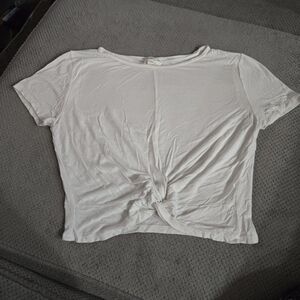 Gaze White Twist Front Crop Tee